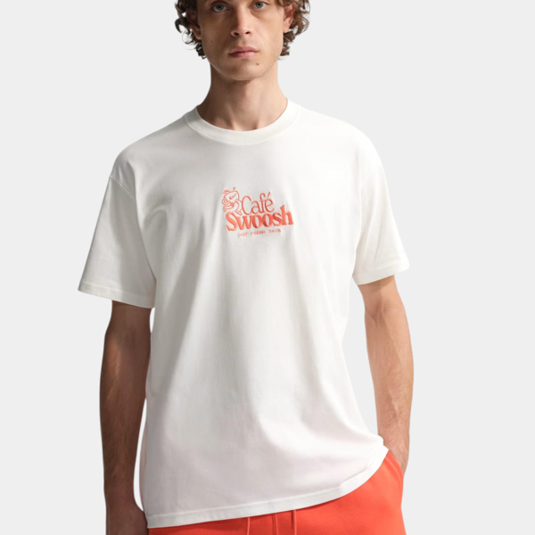 Изображение ФУТБОЛКА U NSW TEE LSE CAFE SWOOSH ILLO